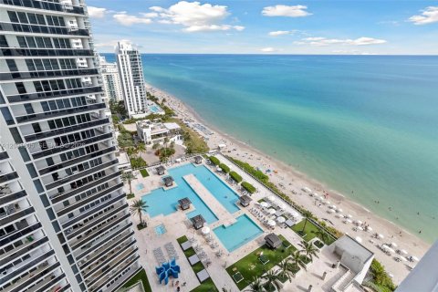 Condo à Hallandale Beach, Floride, 1 chambre  № 2372010