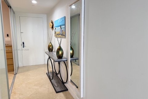 Condominio en alquiler en Hallandale Beach, Florida, 1 dormitorio, 78.41 m2 № 2085037 - foto 10