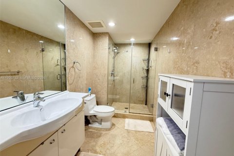 Condominio en alquiler en Hallandale Beach, Florida, 1 dormitorio, 78.41 m2 № 2085037 - foto 16
