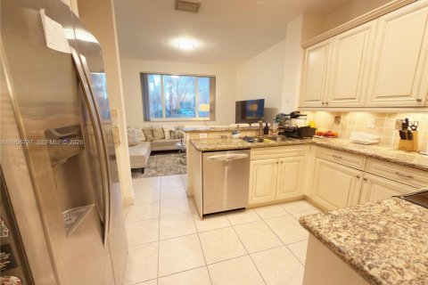 Adosado en alquiler en Pembroke Pines, Florida, 3 dormitorios, 157.47 m2 № 2010688 - foto 5