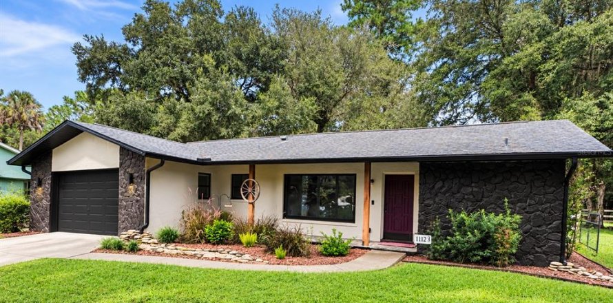 Villa ou maison à Crystal River, Floride 3 chambres, 134.52 m2 № 2416836