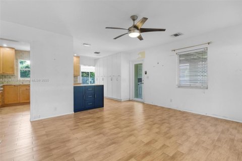 Купить виллу или дом в Помпано-Бич, Флорида 2 спальни, 110.74м2, № 1955386 - фото 5