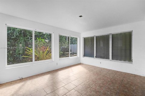 Купить виллу или дом в Помпано-Бич, Флорида 2 спальни, 110.74м2, № 1955386 - фото 25