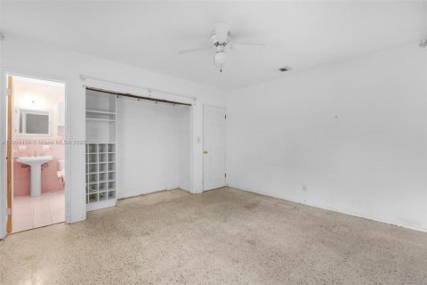 Купить виллу или дом в Помпано-Бич, Флорида 2 спальни, 110.74м2, № 1955386 - фото 15