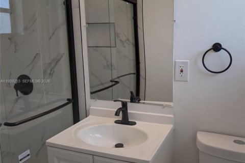 Снять в аренду виллу или дом в Холливуд, Флорида 2 спальни, 100.33м2, № 2018100 - фото 6