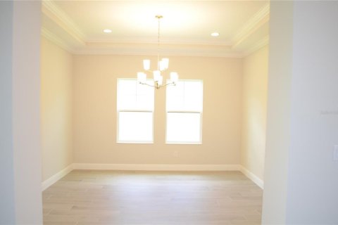 Casa en alquiler en Zephyrhills, Florida, 5 dormitorios, 391.86 m2 № 1792065 - foto 15