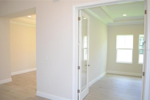 Casa en alquiler en Zephyrhills, Florida, 5 dormitorios, 391.86 m2 № 1792065 - foto 16