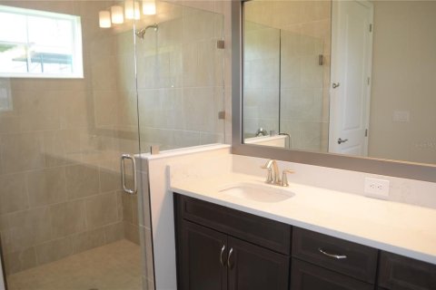 Casa en alquiler en Zephyrhills, Florida, 5 dormitorios, 391.86 m2 № 1792065 - foto 12