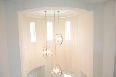 Casa en alquiler en Zephyrhills, Florida, 5 dormitorios, 391.86 m2 № 1792065 - foto 20