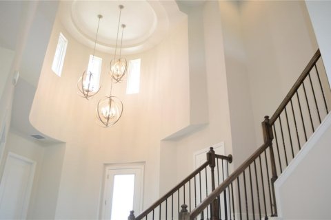 Casa en alquiler en Zephyrhills, Florida, 5 dormitorios, 391.86 m2 № 1792065 - foto 14