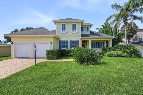 Casa en Holiday, Florida 4 dormitorios, 390.56 m2 № 2380324