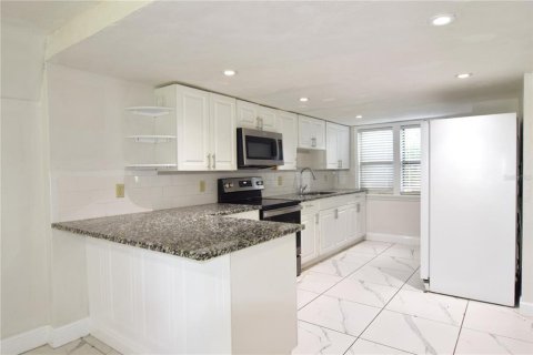 Casa en alquiler en Daytona Beach, Florida, 4 dormitorios, 146.97 m2 № 2204675 - foto 10