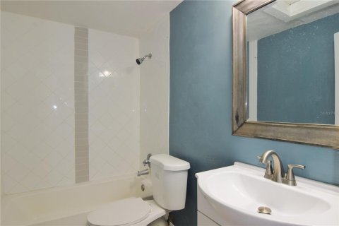Casa en alquiler en Daytona Beach, Florida, 4 dormitorios, 146.97 m2 № 2204675 - foto 9