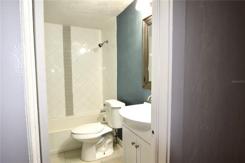 Casa en alquiler en Daytona Beach, Florida, 4 dormitorios, 146.97 m2 № 2204675 - foto 4
