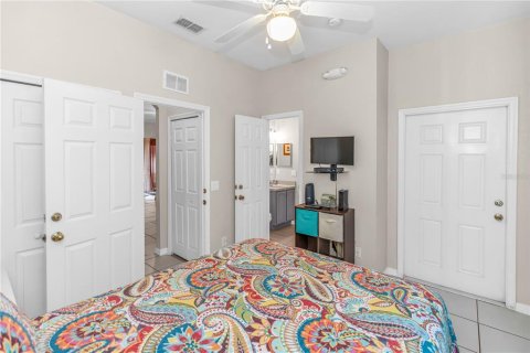 Adosado en venta en Davenport, Florida, 4 dormitorios, 138.61 m2 № 2318672 - foto 5