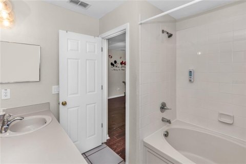 Adosado en venta en Davenport, Florida, 4 dormitorios, 138.61 m2 № 2318672 - foto 23