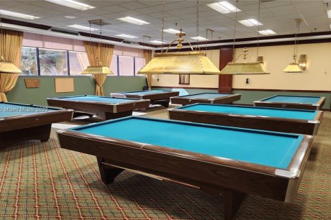 Condo in Pembroke Pines, Florida, 2 bedrooms  № 1895772 - photo 25