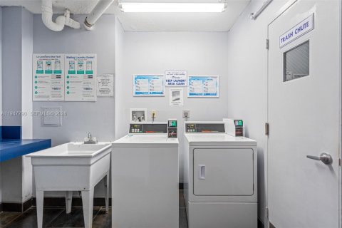 Copropriété à louer à Aventura, Floride: 2 chambres, 101.82 m2 № 2003900 - photo 11