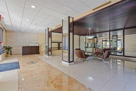 Copropriété à louer à Aventura, Floride: 2 chambres, 101.82 m2 № 2003900 - photo 2