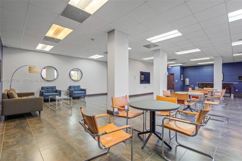 Copropriété à louer à Aventura, Floride: 2 chambres, 101.82 m2 № 2003900 - photo 13