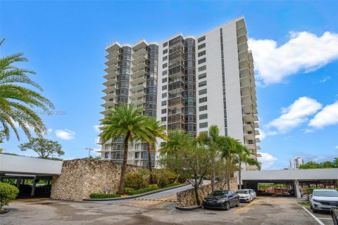 Condo à Aventura, Floride, 2 chambres  № 2003900