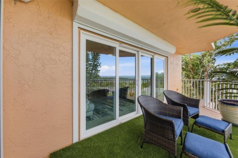 Condo in Saint Petersburg, Florida, 3 bedrooms  № 2396291 - photo 29