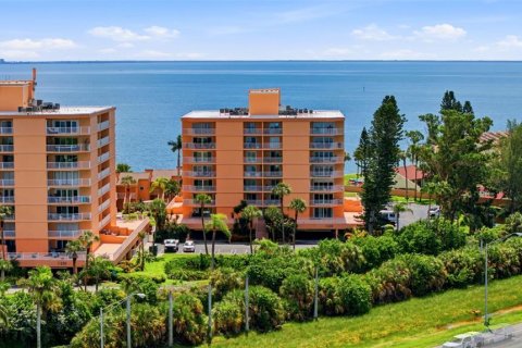 Condo in Saint Petersburg, Florida, 3 bedrooms  № 2396291 - photo 4