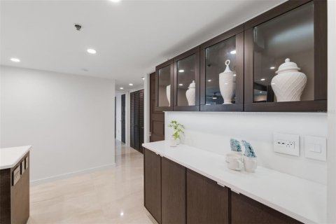 Condo in Saint Petersburg, Florida, 3 bedrooms  № 2396291 - photo 7