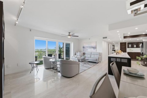 Condo in Saint Petersburg, Florida, 3 bedrooms  № 2396291 - photo 21