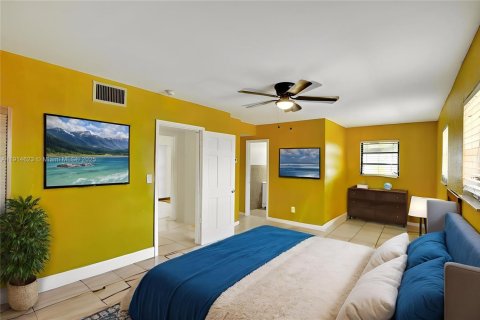 Propiedad comercial en venta en Miami Gardens, Florida, 300.07 m2 № 1970573 - foto 26