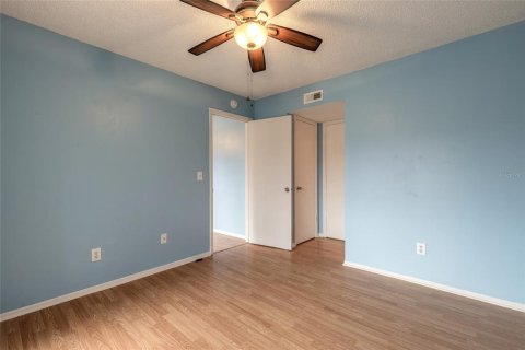 Condo in South Daytona, Florida, 2 bedrooms № 2113933 - photo 19