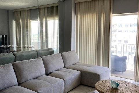 Copropriété à vendre à Hallandale Beach, Floride: 1 chambre, 74.14 m2 № 1714387 - photo 5
