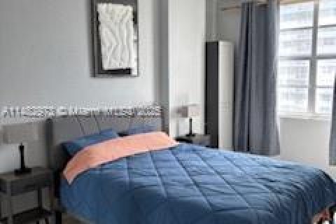 Copropriété à vendre à Hallandale Beach, Floride: 1 chambre, 74.14 m2 № 1714387 - photo 27