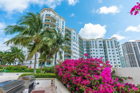 Condo in Aventura, Florida, 1 bedroom № 1969928 - photo 27