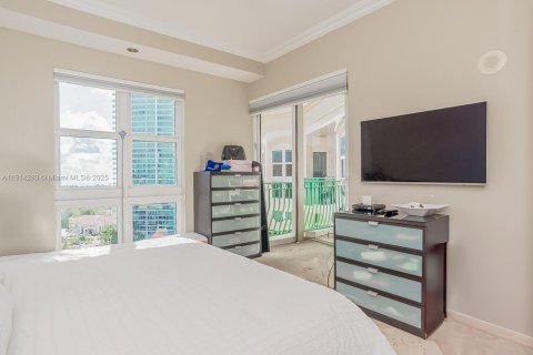 Condo in Aventura, Florida, 1 bedroom № 1969928 - photo 11