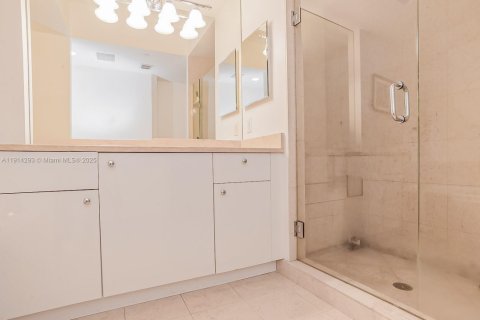 Condo in Aventura, Florida, 1 bedroom № 1969928 - photo 14