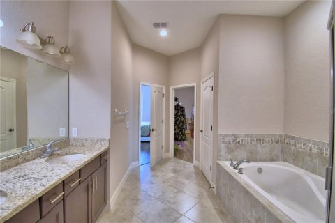 House in Lakeland, Florida 4 bedrooms, 228.45 sq.m. № 1644732 - photo 30