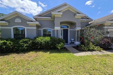 House in Lakeland, Florida 4 bedrooms, 228.45 sq.m. № 1644732 - photo 1