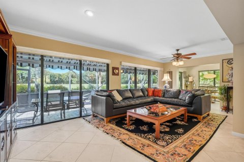 House in Palm City, Florida 3 bedrooms, 227.33 sq.m. № 2169570 - photo 15
