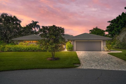 House in Palm City, Florida 3 bedrooms, 227.33 sq.m. № 2169570