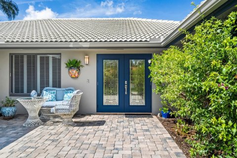 House in Palm City, Florida 3 bedrooms, 227.33 sq.m. № 2169570 - photo 4