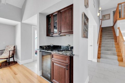 Casa en venta en Saint Petersburg, Florida, 4 dormitorios, 288.37 m2 № 2198477 - foto 9