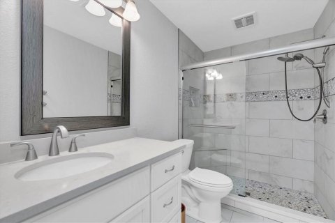 Casa en venta en Saint Petersburg, Florida, 4 dormitorios, 288.37 m2 № 2198477 - foto 18
