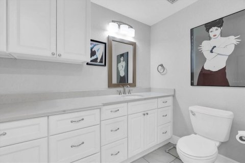 Casa en venta en Saint Petersburg, Florida, 4 dormitorios, 288.37 m2 № 2198477 - foto 15