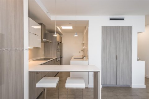 Condominio en alquiler en Miami Beach, Florida, 42.83 m2 № 2339925 - foto 8