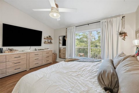 Townhouse in Clearwater, Florida 3 bedrooms, 134.71 sq.m. № 2206694 - photo 16