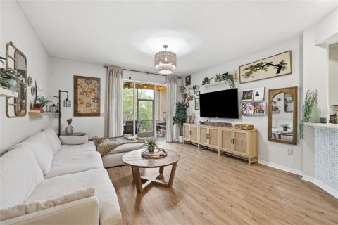 Townhouse in Clearwater, Florida 3 bedrooms, 134.71 sq.m. № 2206694 - photo 3