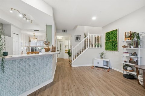 Townhouse in Clearwater, Florida 3 bedrooms, 134.71 sq.m. № 2206694 - photo 6