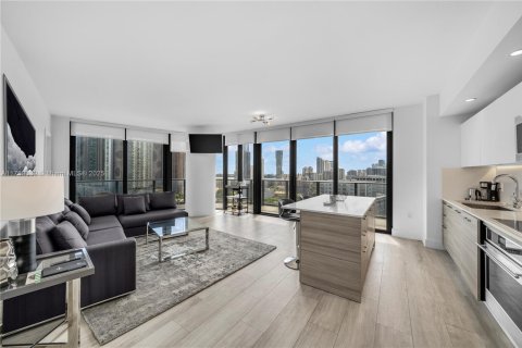 Copropriété à louer à Miami, Floride: 2 chambres, 101.82 m2 № 1726307 - photo 1