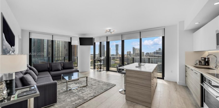 Condo à Miami, Floride, 2 chambres  № 1726307